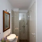 Maison Mimis In Center