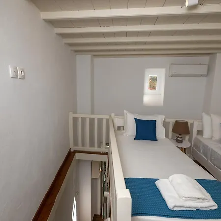 Maison Mimis In Center Nyaraló *